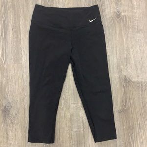 Nike cropped charcoal leggings